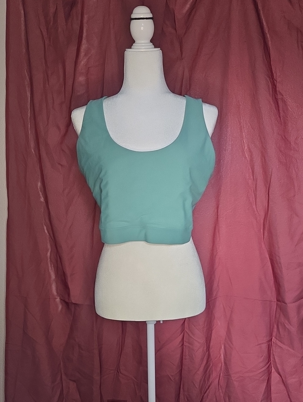 Old Navy Seafoam Scoop-Front Sports Bra
